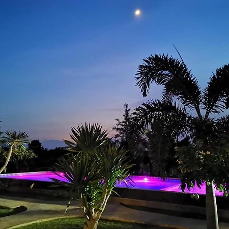 Kp Mountain Beach Pran Buri Esterno foto