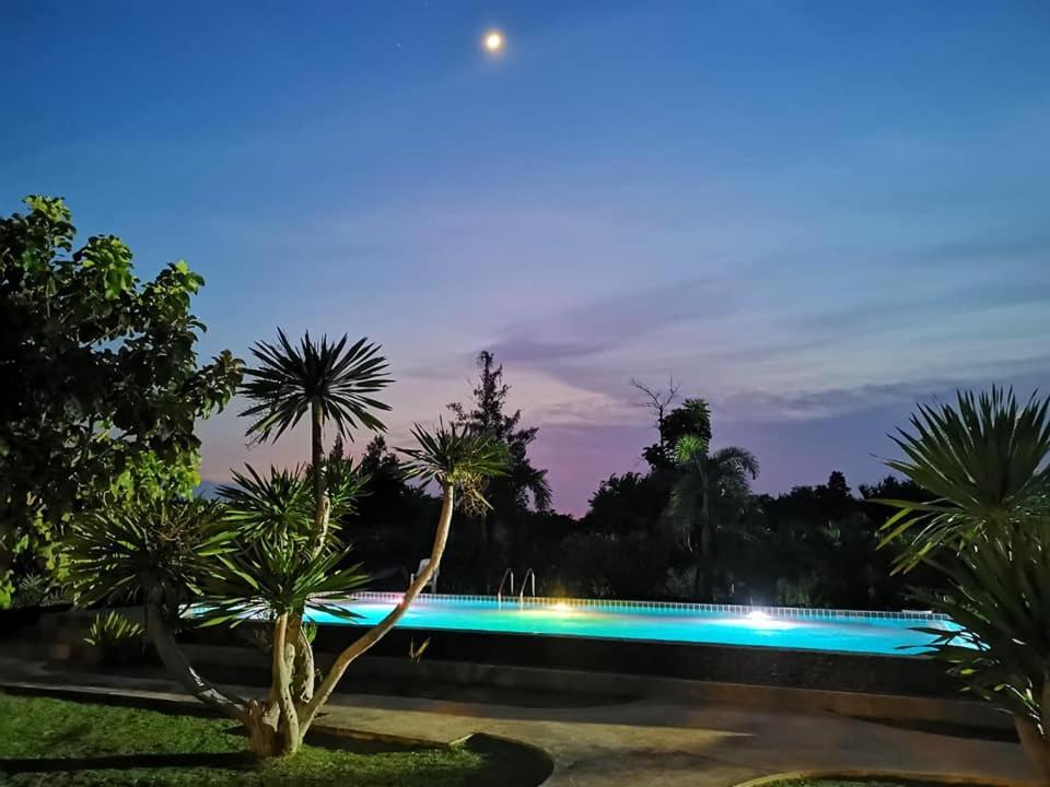 Kp Mountain Beach Pran Buri Esterno foto